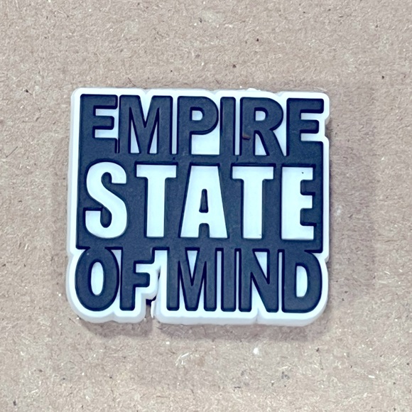 Empire State of Mind Croc Charm - Picture 1 of 2